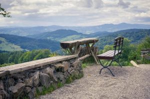 Read more about the article Aktywny wypoczynek w górach – sprawdź co czeka na Ciebie w Beskidzie Sądeckim!