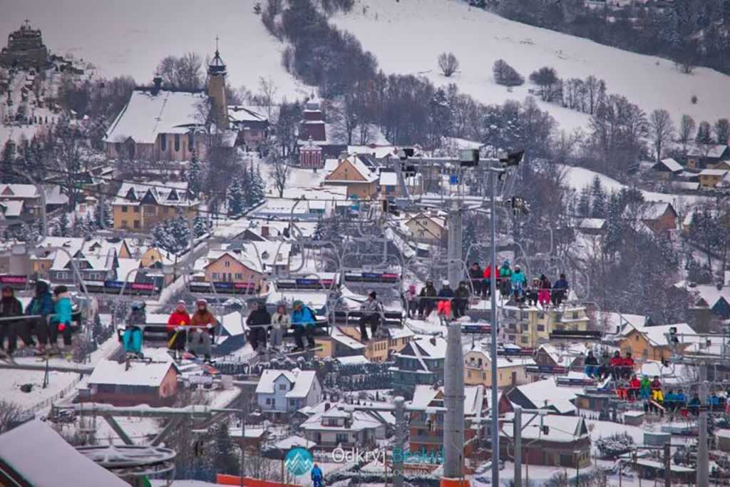 You are currently viewing Gdzie na narty w Beskidzie Sądeckim? Tylicz i wyciąg narciarski Master Ski zaprasza!